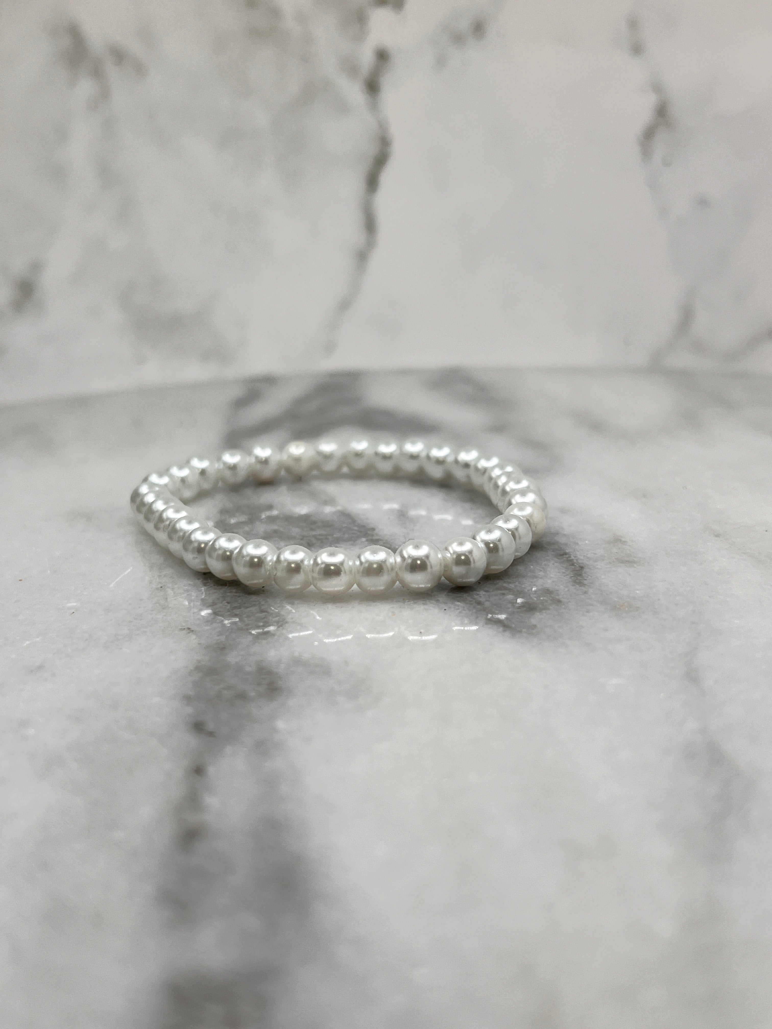 White Pearl glass bracelet